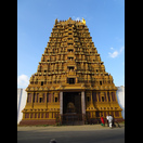 Ein weiterer Gopuram des Tempels